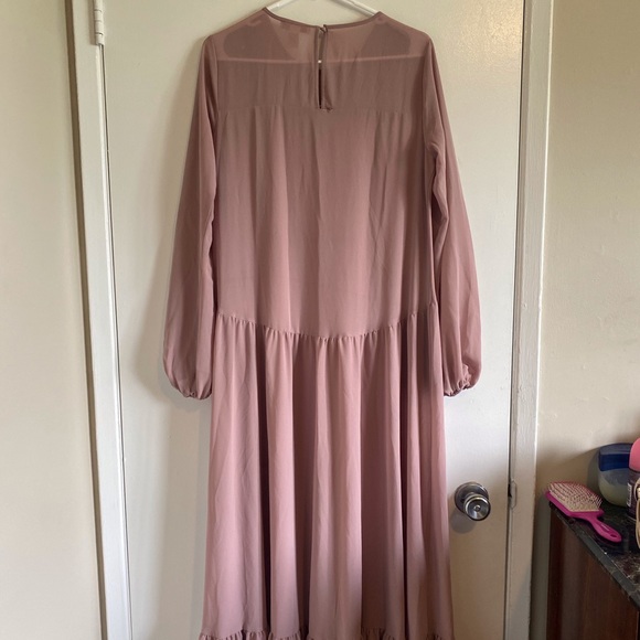 Gorgeous Silky Dress - Picture 3 of 3